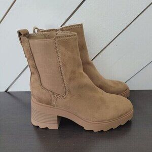 NEW Zodiac Teresa-Chelsea Faux Suede Platform Ankle Boots Chunky Heel Women 9.5